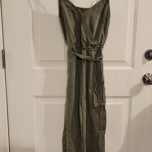 Adorable Abercrombie Women's xs pant romper!